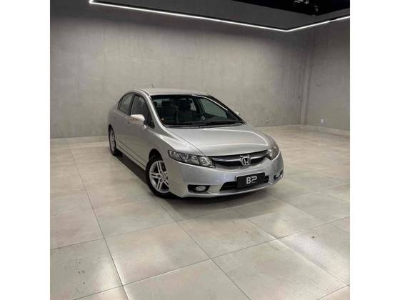 HONDA CIVIC 1.8 EXS 16V FLEX 4P AUTOMÁTICO HONDA CIVIC 1.8 EXS 16V FLEX 4P AUTOMÁTICO
